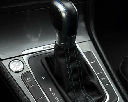 Сірий Фольксваген e-Golf, об'ємом двигуна 0 л та пробігом 111 тис. км за 8500 $, фото 33 на Automoto.ua