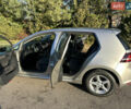 Серый Фольксваген e-Golf, объемом двигателя 0 л и пробегом 60 тыс. км за 9463 $, фото 9 на Automoto.ua
