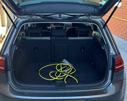 Серый Фольксваген e-Golf, объемом двигателя 0 л и пробегом 133 тыс. км за 8400 $, фото 9 на Automoto.ua