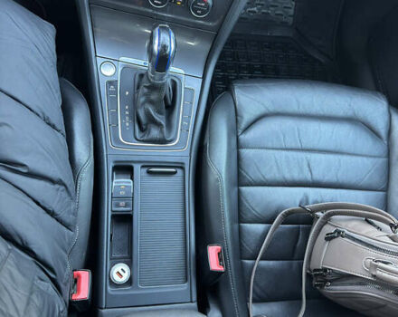 Серый Фольксваген e-Golf, объемом двигателя 0 л и пробегом 180 тыс. км за 9200 $, фото 29 на Automoto.ua