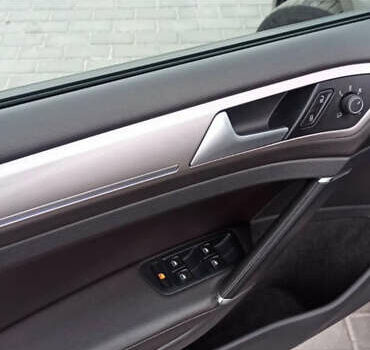 Сірий Фольксваген e-Golf, об'ємом двигуна 0 л та пробігом 150 тис. км за 9200 $, фото 39 на Automoto.ua