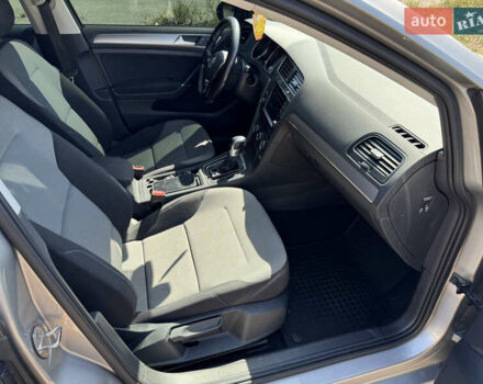 Серый Фольксваген e-Golf, объемом двигателя 0 л и пробегом 76 тыс. км за 9500 $, фото 17 на Automoto.ua