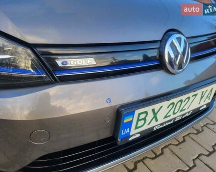 Сірий Фольксваген e-Golf, об'ємом двигуна 0 л та пробігом 154 тис. км за 9300 $, фото 11 на Automoto.ua
