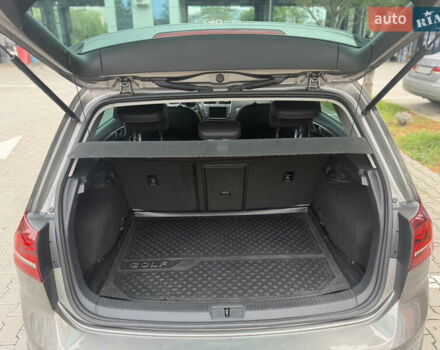 Серый Фольксваген e-Golf, объемом двигателя 0 л и пробегом 99 тыс. км за 9490 $, фото 63 на Automoto.ua