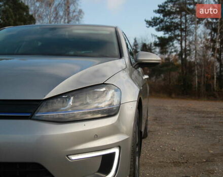 Серый Фольксваген e-Golf, объемом двигателя 0 л и пробегом 162 тыс. км за 8499 $, фото 52 на Automoto.ua
