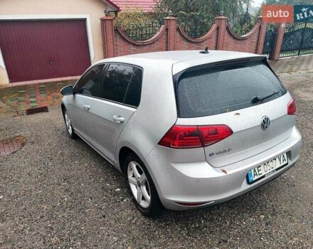 Серый Фольксваген e-Golf, объемом двигателя 0 л и пробегом 99 тыс. км за 10000 $, фото 7 на Automoto.ua