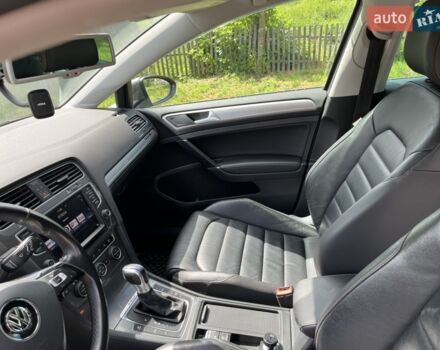 Серый Фольксваген e-Golf, объемом двигателя 0 л и пробегом 128 тыс. км за 9500 $, фото 5 на Automoto.ua