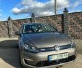 Серый Фольксваген e-Golf, объемом двигателя 0 л и пробегом 131 тыс. км за 8200 $, фото 1 на Automoto.ua