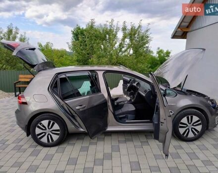 Серый Фольксваген e-Golf, объемом двигателя 0 л и пробегом 135 тыс. км за 8999 $, фото 29 на Automoto.ua