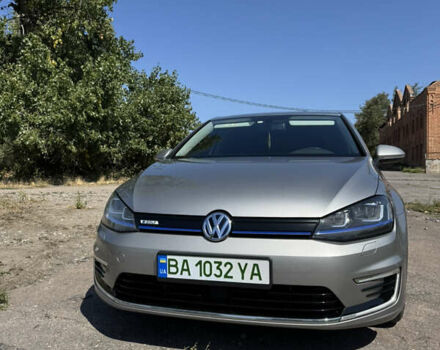 Серый Фольксваген e-Golf, объемом двигателя 0 л и пробегом 76 тыс. км за 9500 $, фото 2 на Automoto.ua