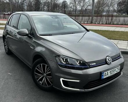 Сірий Фольксваген e-Golf, об'ємом двигуна 0 л та пробігом 144 тис. км за 10500 $, фото 5 на Automoto.ua