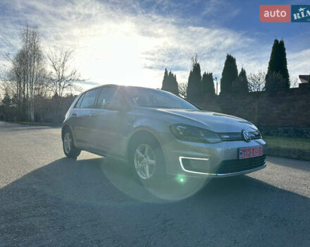 Серый Фольксваген e-Golf, объемом двигателя 0 л и пробегом 60 тыс. км за 9463 $, фото 5 на Automoto.ua