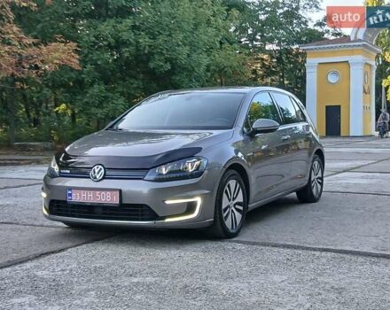 Серый Фольксваген e-Golf, объемом двигателя 0 л и пробегом 142 тыс. км за 9700 $, фото 8 на Automoto.ua
