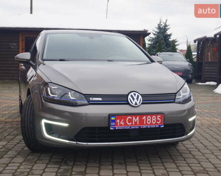 Серый Фольксваген e-Golf, объемом двигателя 0 л и пробегом 96 тыс. км за 8500 $, фото 3 на Automoto.ua