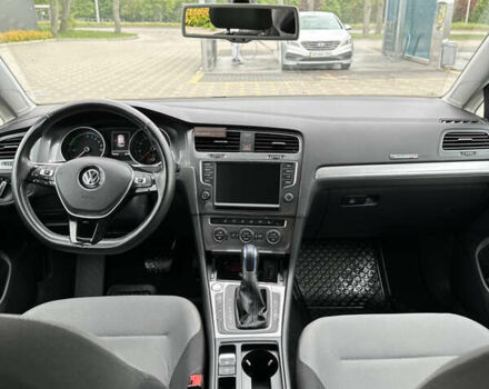 Сірий Фольксваген e-Golf, об'ємом двигуна 0 л та пробігом 141 тис. км за 9799 $, фото 10 на Automoto.ua