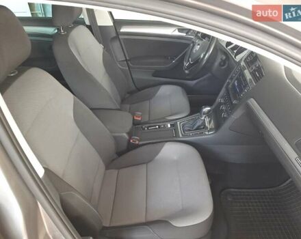 Серый Фольксваген e-Golf, объемом двигателя 0 л и пробегом 95 тыс. км за 10900 $, фото 13 на Automoto.ua