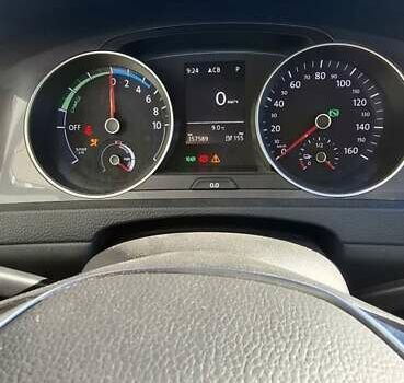 Серый Фольксваген e-Golf, объемом двигателя 0 л и пробегом 158 тыс. км за 8000 $, фото 16 на Automoto.ua