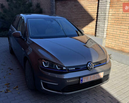 Серый Фольксваген e-Golf, объемом двигателя 0 л и пробегом 133 тыс. км за 8400 $, фото 4 на Automoto.ua