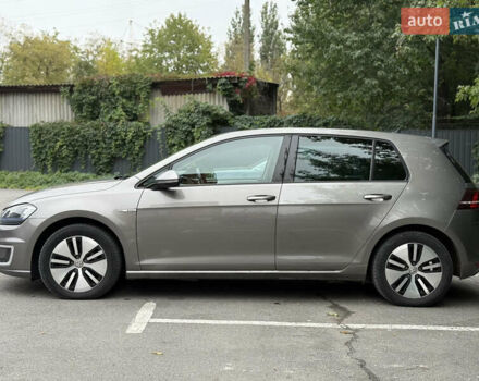Серый Фольксваген e-Golf, объемом двигателя 0 л и пробегом 116 тыс. км за 8200 $, фото 7 на Automoto.ua