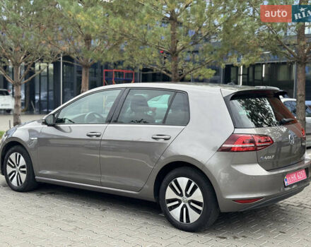 Серый Фольксваген e-Golf, объемом двигателя 0 л и пробегом 99 тыс. км за 9490 $, фото 2 на Automoto.ua