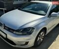 Серый Фольксваген e-Golf, объемом двигателя 0 л и пробегом 92 тыс. км за 9800 $, фото 1 на Automoto.ua