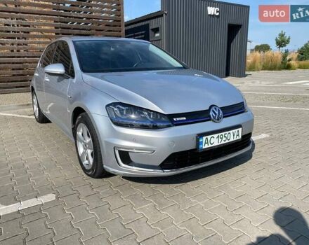Серый Фольксваген e-Golf, объемом двигателя 0 л и пробегом 81 тыс. км за 13000 $, фото 1 на Automoto.ua