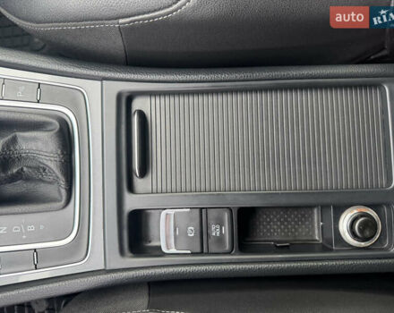 Серый Фольксваген e-Golf, объемом двигателя 0 л и пробегом 99 тыс. км за 9490 $, фото 48 на Automoto.ua