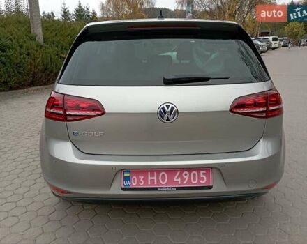 Серый Фольксваген e-Golf, объемом двигателя 0 л и пробегом 162 тыс. км за 8499 $, фото 11 на Automoto.ua