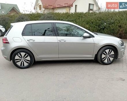 Серый Фольксваген e-Golf, объемом двигателя 0 л и пробегом 162 тыс. км за 8499 $, фото 15 на Automoto.ua