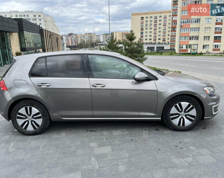 Серый Фольксваген e-Golf, объемом двигателя 0 л и пробегом 123 тыс. км за 9300 $, фото 4 на Automoto.ua