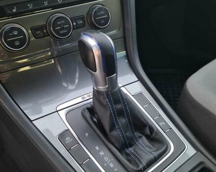 Серый Фольксваген e-Golf, объемом двигателя 0 л и пробегом 150 тыс. км за 9800 $, фото 17 на Automoto.ua