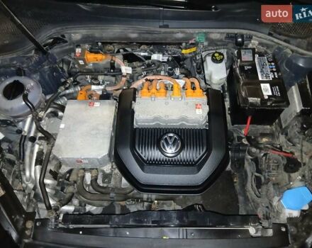 Серый Фольксваген e-Golf, объемом двигателя 0 л и пробегом 142 тыс. км за 9700 $, фото 6 на Automoto.ua