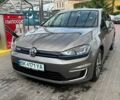 Серый Фольксваген e-Golf, объемом двигателя 0 л и пробегом 102 тыс. км за 8700 $, фото 1 на Automoto.ua