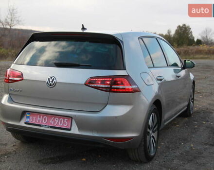 Серый Фольксваген e-Golf, объемом двигателя 0 л и пробегом 162 тыс. км за 8499 $, фото 62 на Automoto.ua