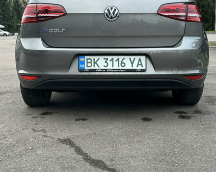 Серый Фольксваген e-Golf, объемом двигателя 0 л и пробегом 103 тыс. км за 8500 $, фото 6 на Automoto.ua