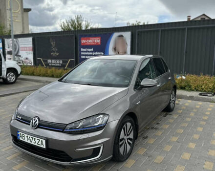 Сірий Фольксваген e-Golf, об'ємом двигуна 0 л та пробігом 141 тис. км за 9799 $, фото 1 на Automoto.ua
