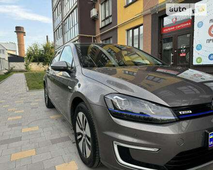 Серый Фольксваген e-Golf, объемом двигателя 0 л и пробегом 105 тыс. км за 9333 $, фото 8 на Automoto.ua