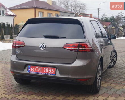 Серый Фольксваген e-Golf, объемом двигателя 0 л и пробегом 96 тыс. км за 8500 $, фото 8 на Automoto.ua