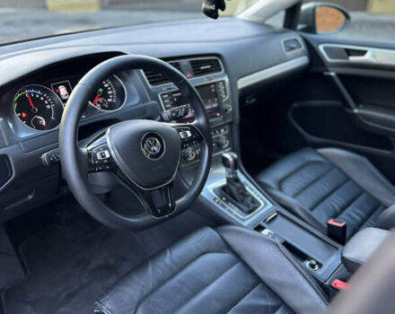 Серый Фольксваген e-Golf, объемом двигателя 0 л и пробегом 82 тыс. км за 9300 $, фото 29 на Automoto.ua