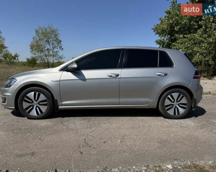 Серый Фольксваген e-Golf, объемом двигателя 0 л и пробегом 76 тыс. км за 9500 $, фото 1 на Automoto.ua