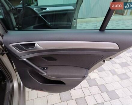 Серый Фольксваген e-Golf, объемом двигателя 0 л и пробегом 135 тыс. км за 8999 $, фото 4 на Automoto.ua