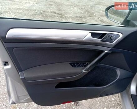 Серый Фольксваген e-Golf, объемом двигателя 0 л и пробегом 162 тыс. км за 8499 $, фото 34 на Automoto.ua