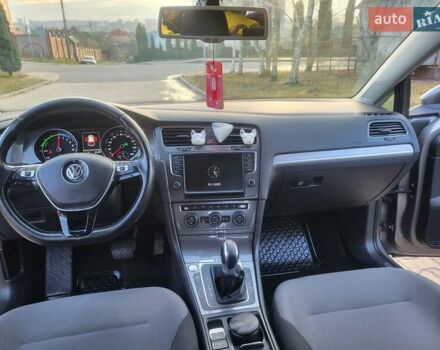 Сірий Фольксваген e-Golf, об'ємом двигуна 0 л та пробігом 154 тис. км за 9300 $, фото 120 на Automoto.ua