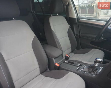 Серый Фольксваген e-Golf, объемом двигателя 0 л и пробегом 96 тыс. км за 8500 $, фото 38 на Automoto.ua