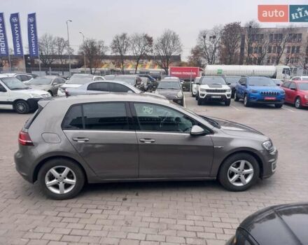Серый Фольксваген e-Golf, объемом двигателя 0 л и пробегом 97 тыс. км за 10300 $, фото 5 на Automoto.ua