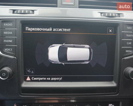 Серый Фольксваген e-Golf, объемом двигателя 0 л и пробегом 96 тыс. км за 8500 $, фото 33 на Automoto.ua