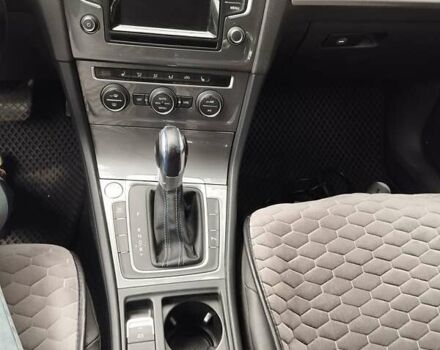 Серый Фольксваген e-Golf, объемом двигателя 0 л и пробегом 88 тыс. км за 12700 $, фото 8 на Automoto.ua