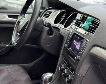 Сірий Фольксваген e-Golf, об'ємом двигуна 0 л та пробігом 111 тис. км за 8500 $, фото 41 на Automoto.ua