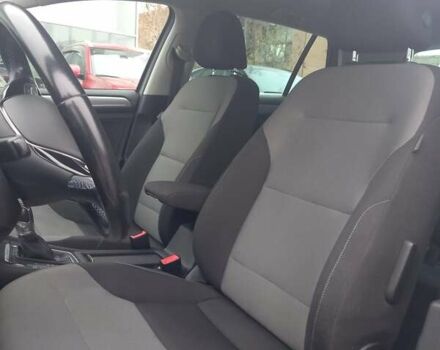 Серый Фольксваген e-Golf, объемом двигателя 0 л и пробегом 97 тыс. км за 10300 $, фото 12 на Automoto.ua