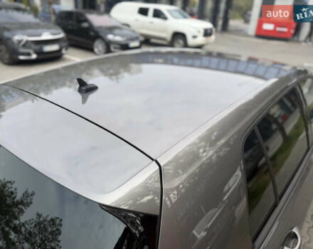 Серый Фольксваген e-Golf, объемом двигателя 0 л и пробегом 99 тыс. км за 9490 $, фото 26 на Automoto.ua